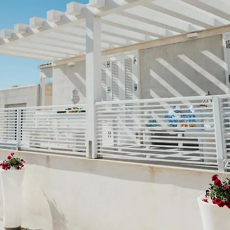 Giardini Del Golfo Al Mare アパート バレストラーテ