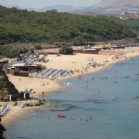 アパート Giardini Del Golfo Al Mare