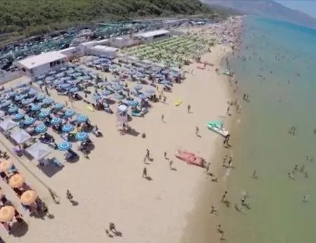 Giardini Del Golfo Al Mare